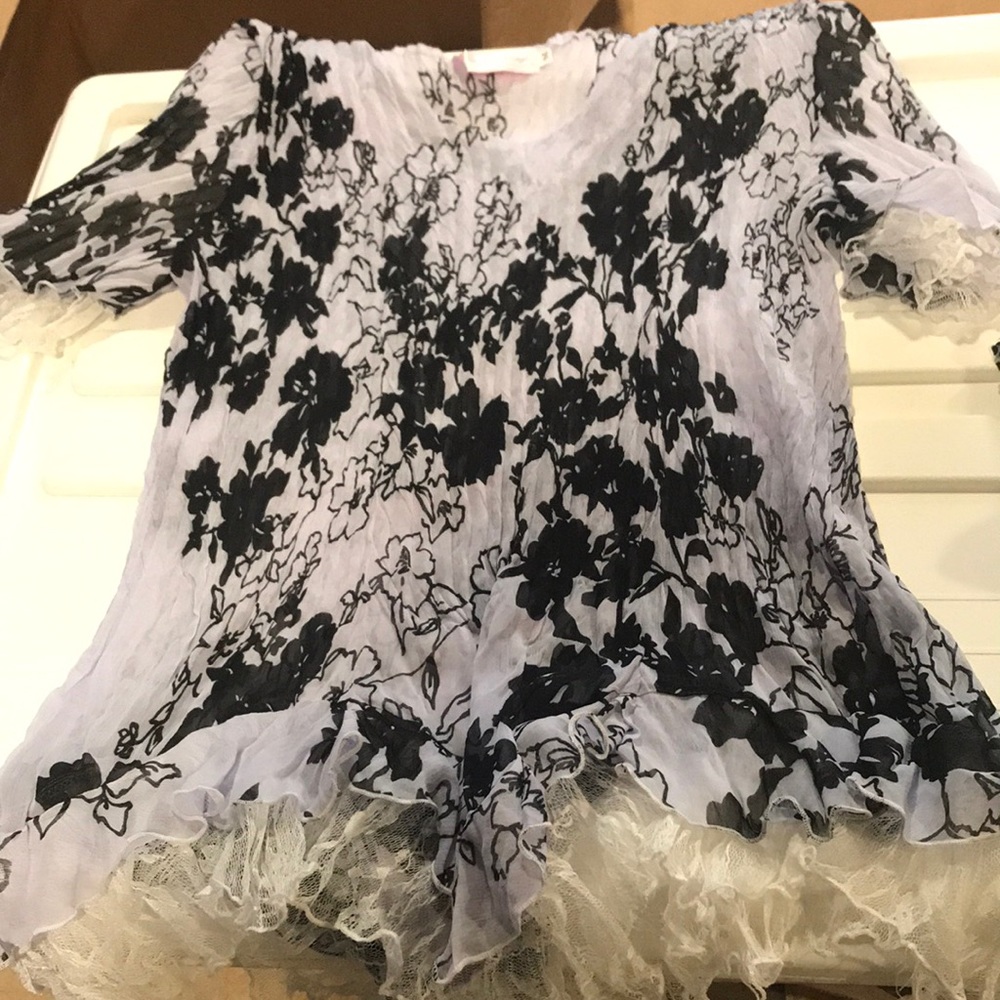 Flirty summer blouse